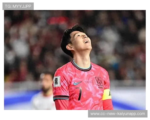 孙兴慜大禁区外的弧线球险些再度攻破大门